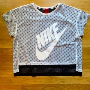 EUC NIKE jersey t-shirt XS